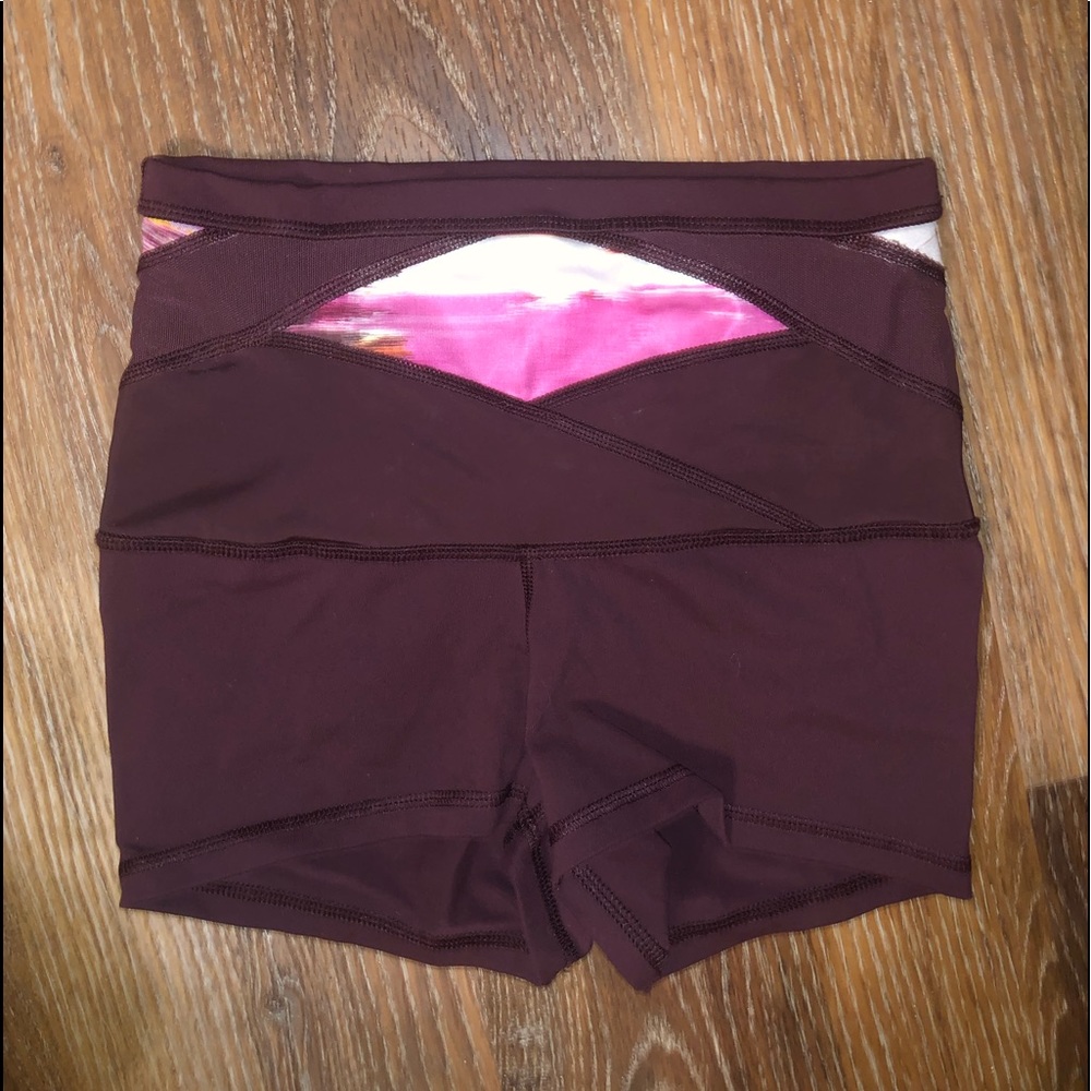 lululemon burgundy biker shorts size 4